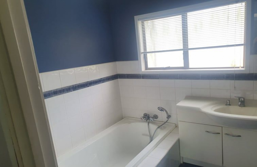 3 Bedrooms Bedrooms, ,2 BathroomsBathrooms,House,For Sale,1001